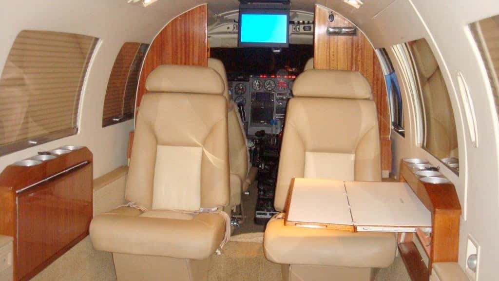 PA-31-310 Navajo Interior