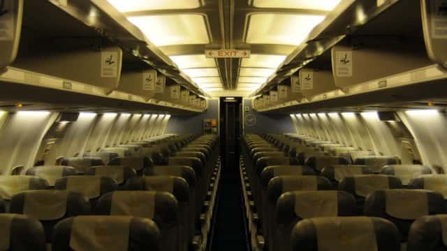737-500 Interior