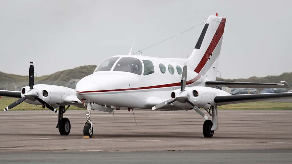 CE-401 Außenansicht
