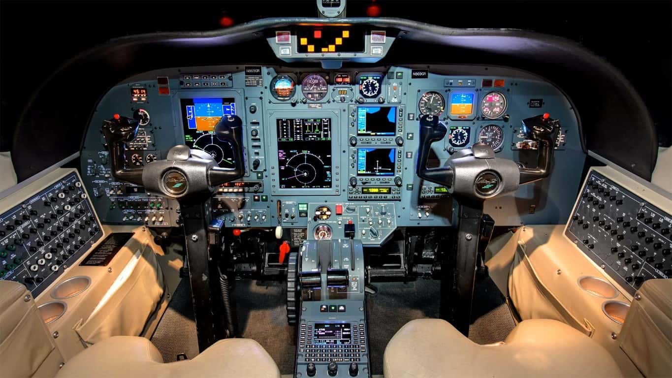 Citation CJ1 Cabina de Mando