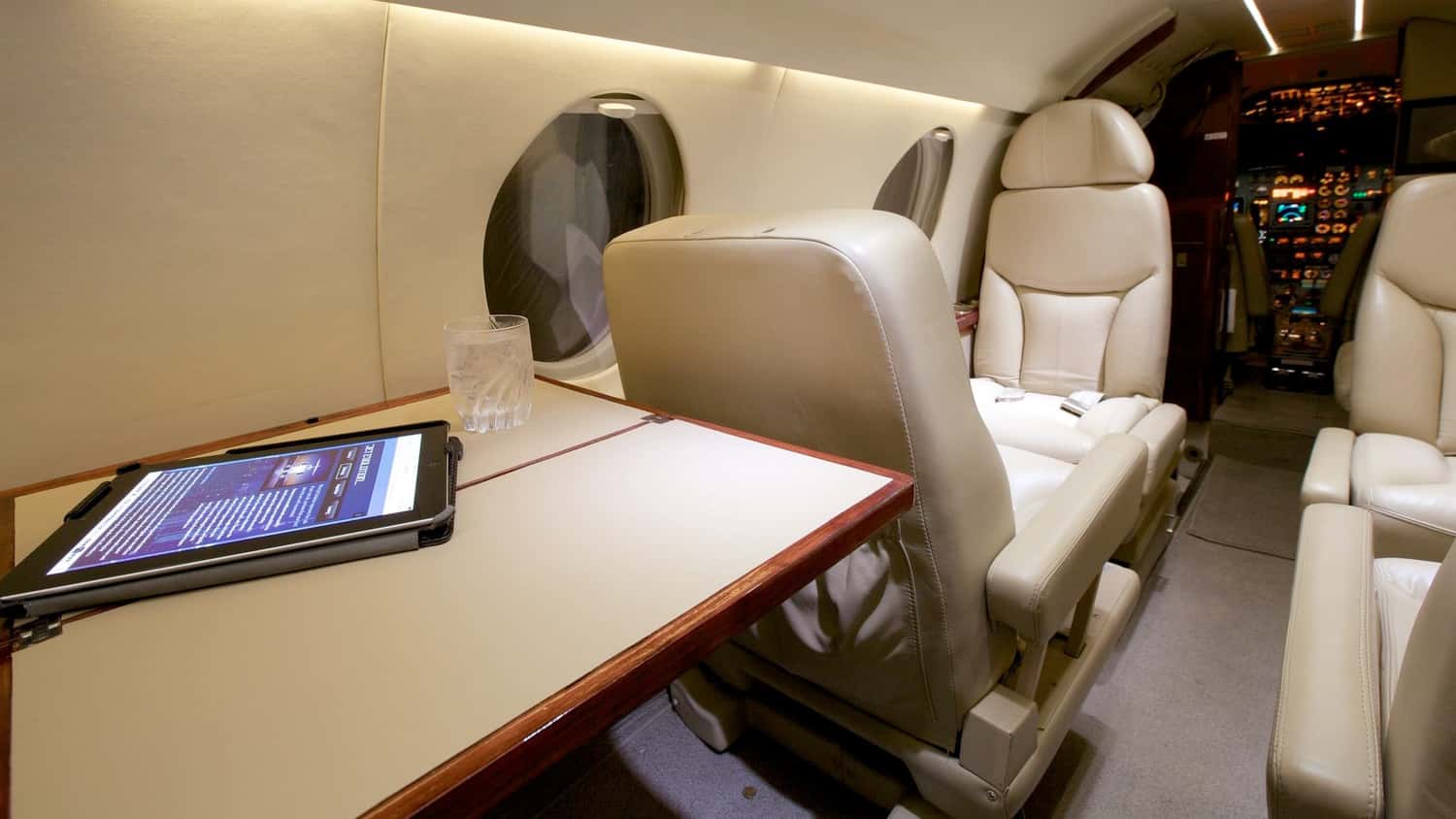 Falcon 100 Innenraum