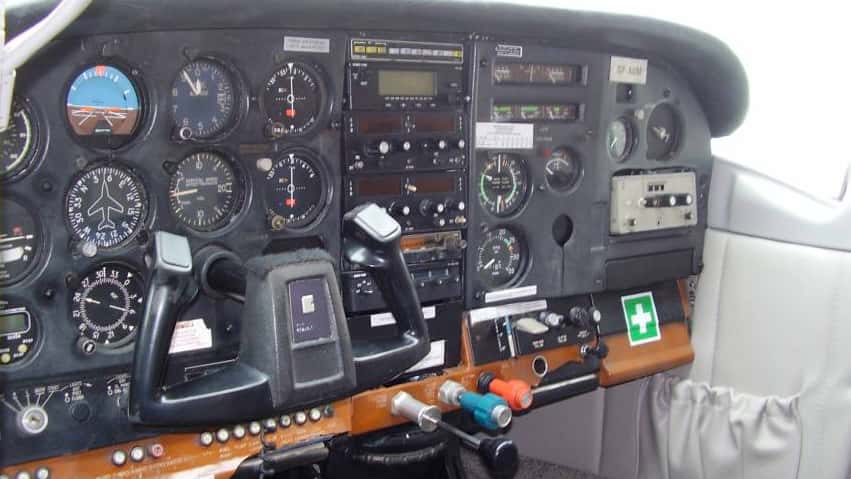 207 Stationair Cockpit
