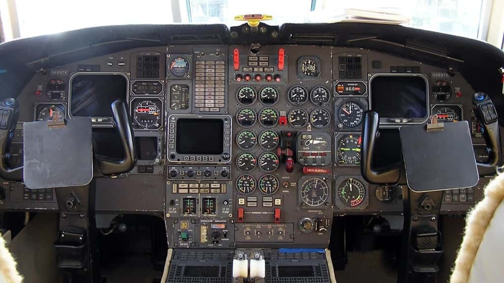 Falcon 200 Cockpit