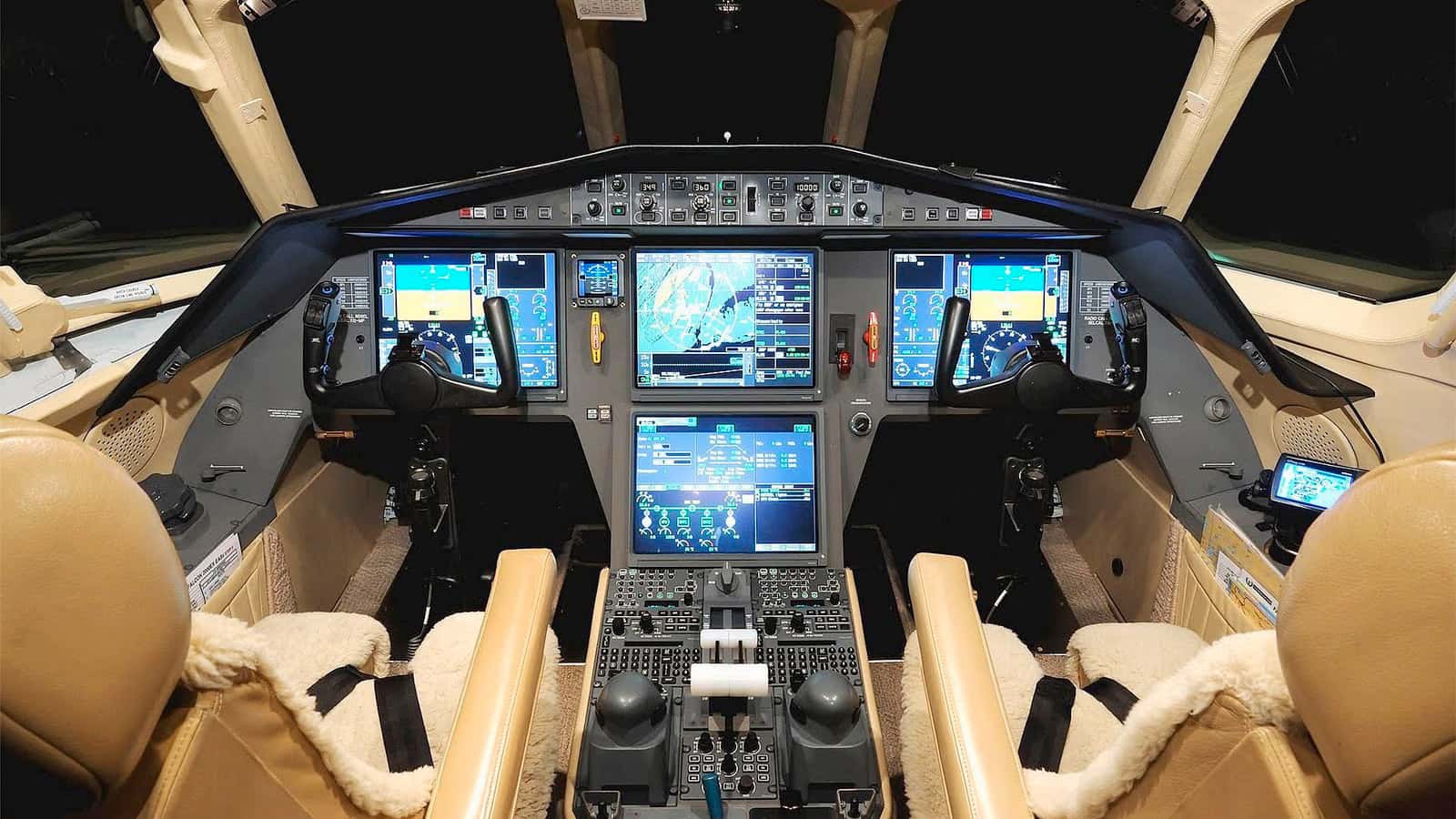 Falcon 2000EX Cockpit