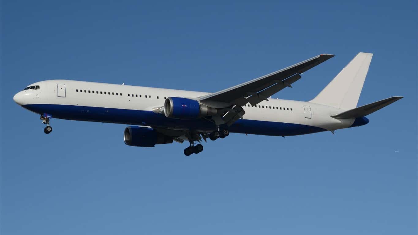 767-300 Exterior