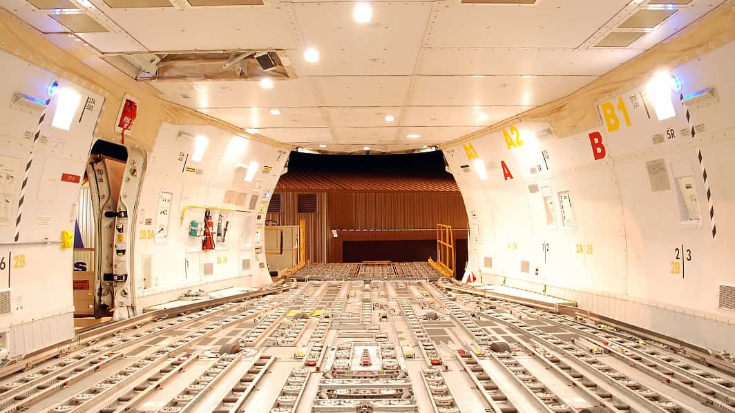 747-400F Interior