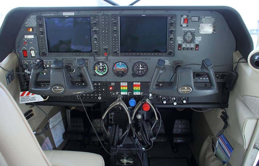 206 Stationair Cabina de Mando