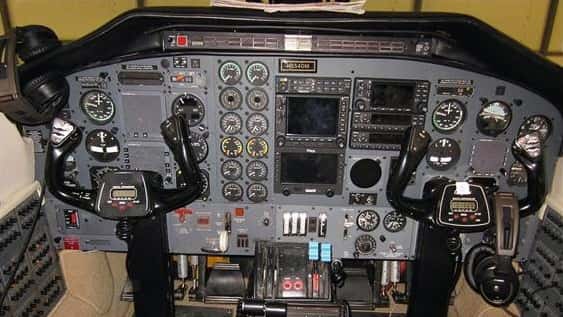 PA-42-1000 Cheyenne 400LS Cockpit