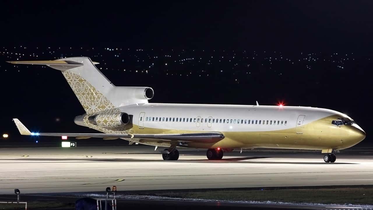 727-251 Exterior