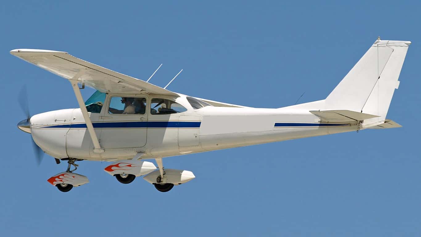 Skyhawk 172 Außenansicht