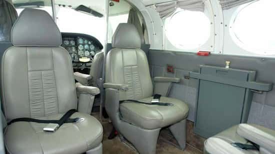 CE-401 Innenraum