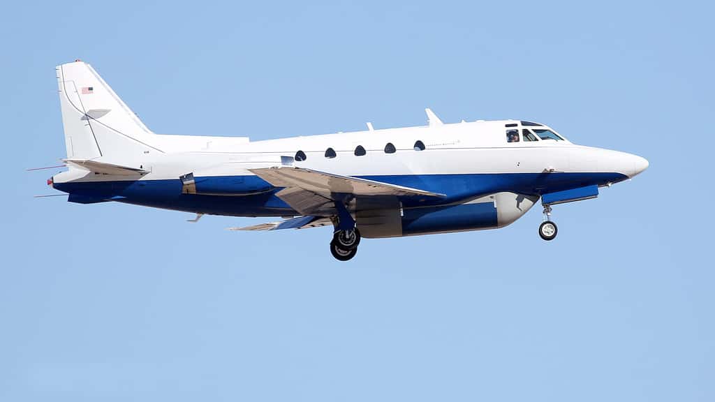 Sabre 60 Exterior