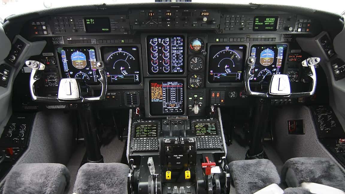G-IV Cockpit
