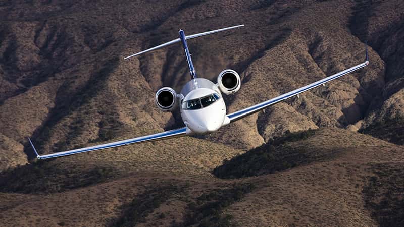 Challenger 300 Exterior