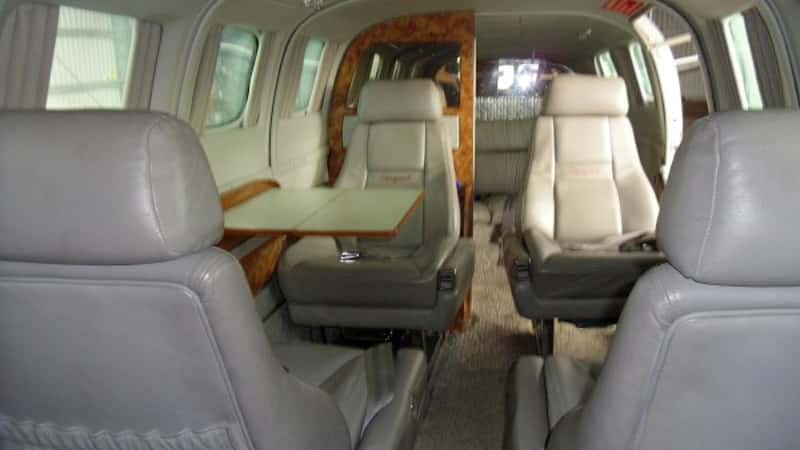 Conquest II CE-441 Interior