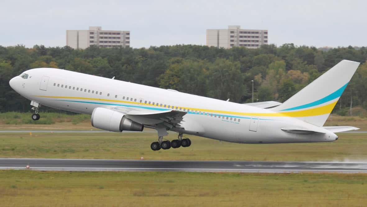 767-200 BBJ Exterior