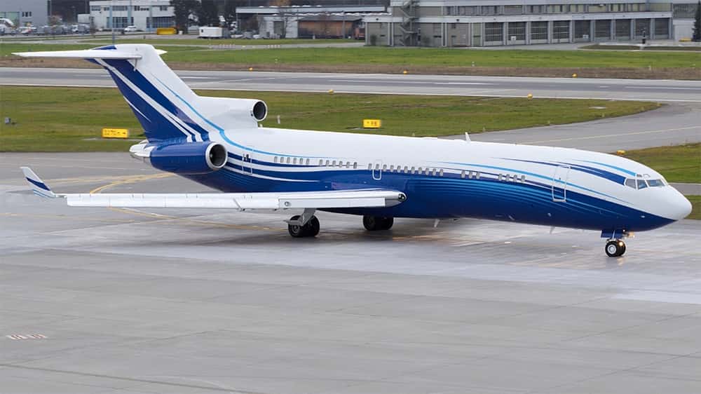 727 VIP Exterior