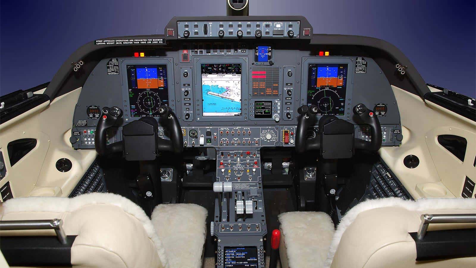 P180 Avanti II Cockpit
