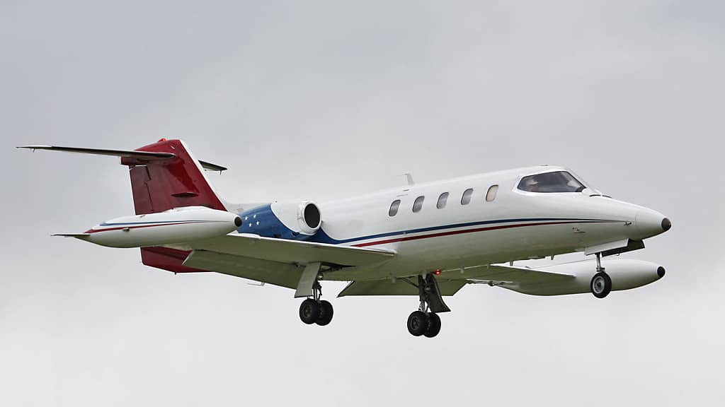 Learjet 25B