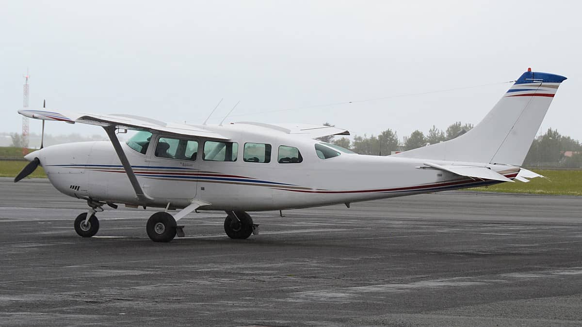 207 Stationair
