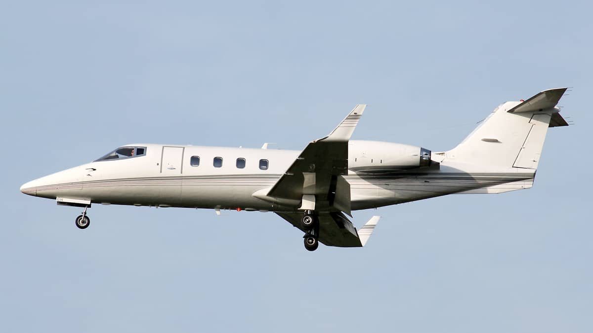Learjet 55