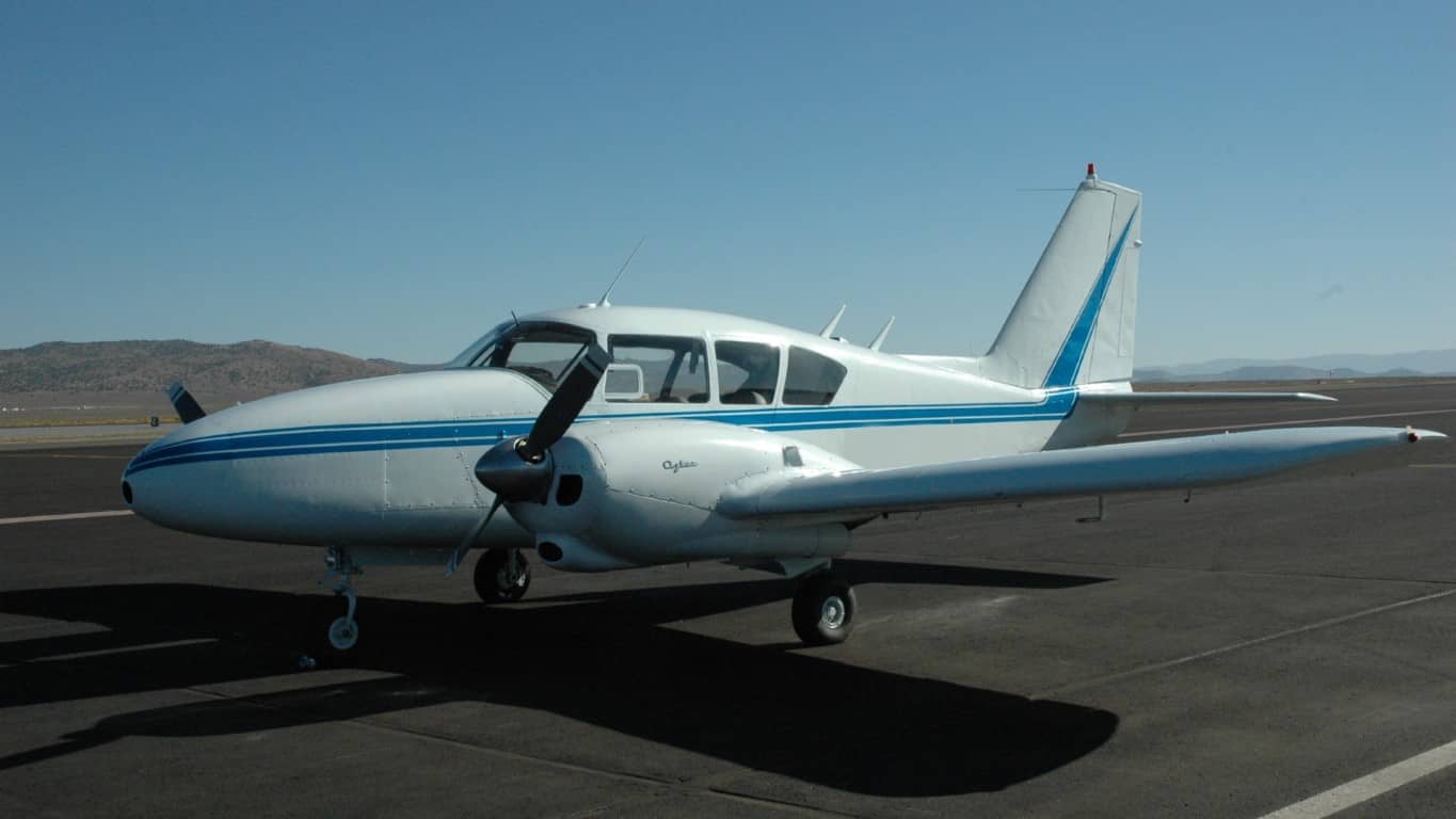 PA-23-250 Aztec