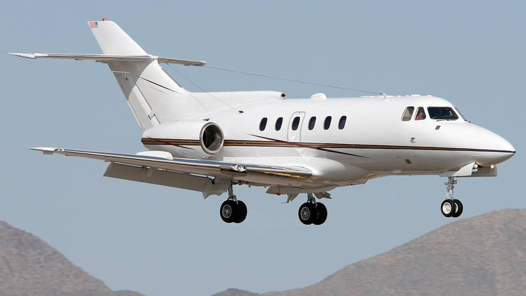 Hawker 700A
