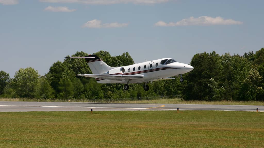 Hawker 400
