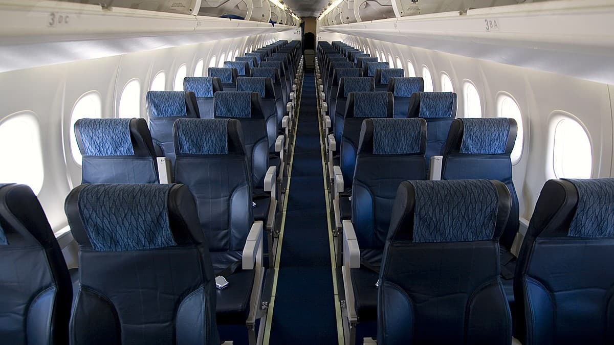 Dash 8 in flight