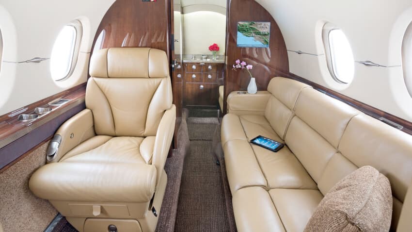 Hawker 700B im Flug