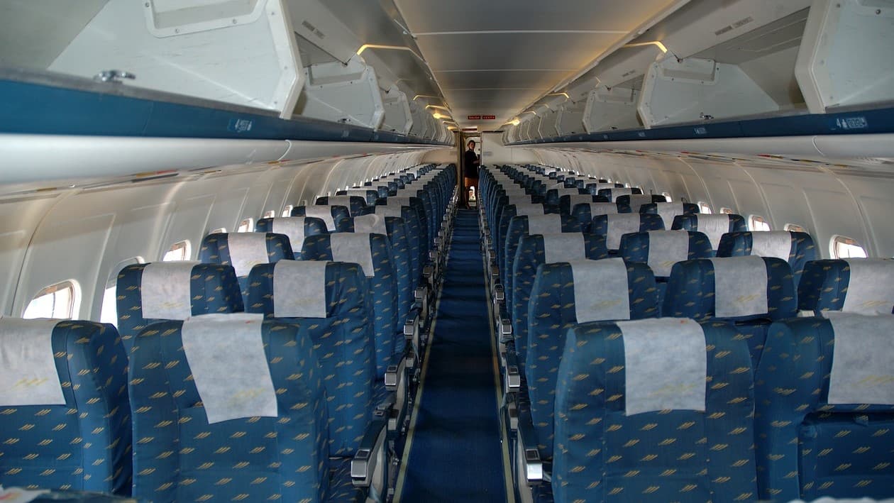 MD-87 in flight