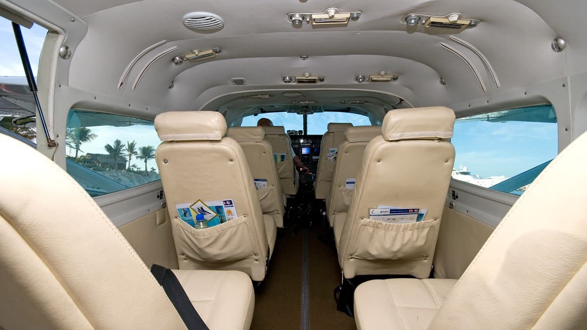 Caravan C208A in flight
