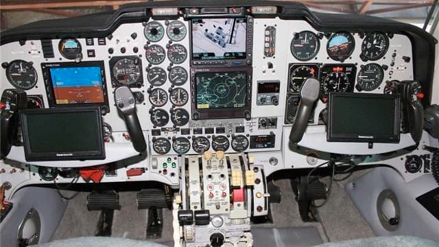 MU2B-35 Cockpit