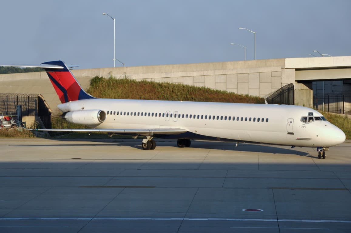 DC-9