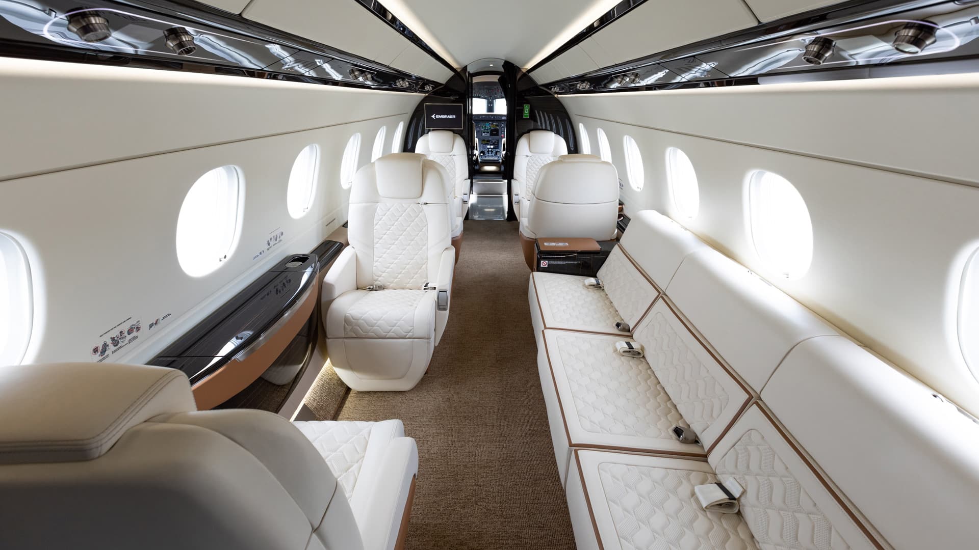 Praetor 600 Interior