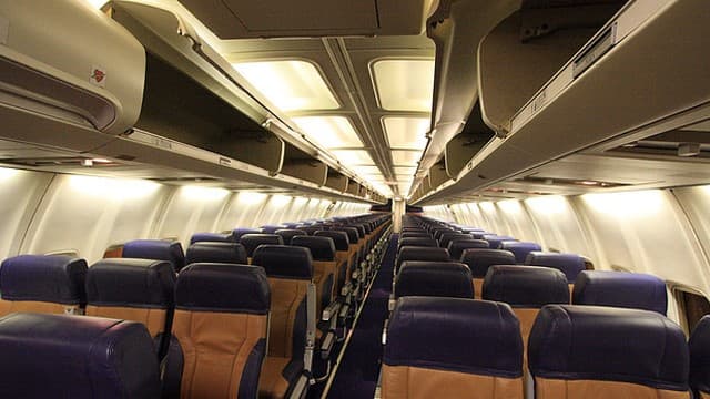 737-300 en vuelo
