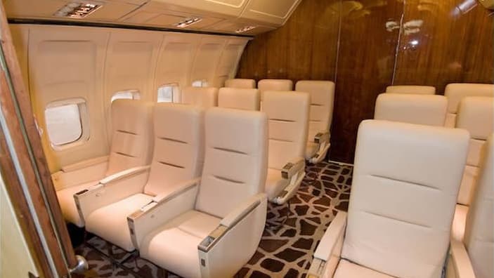 727 VIP Intérieur