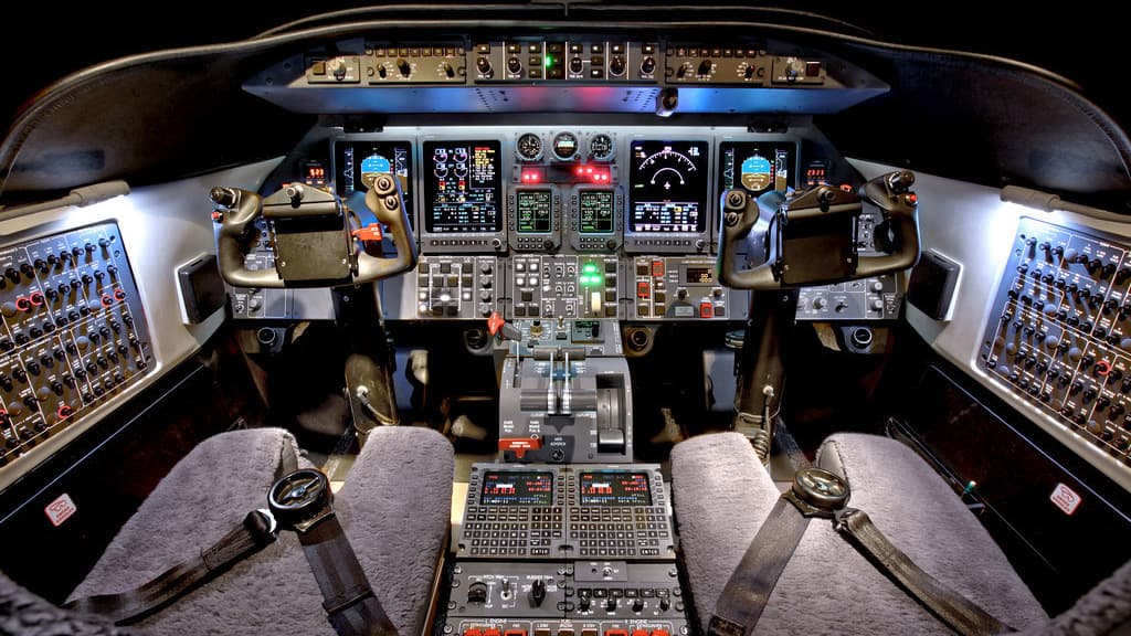 Learjet 40 Cockpit
