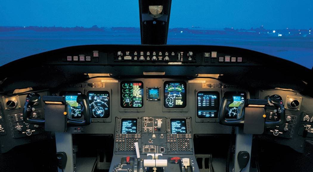 CRJ200 Cockpit