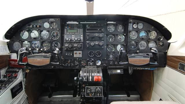 CE-401 Cockpit