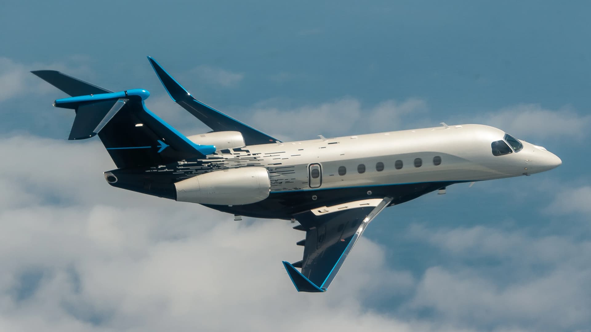 Praetor 600 in flight