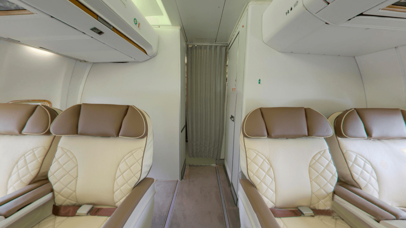 737-500 VIP Interior