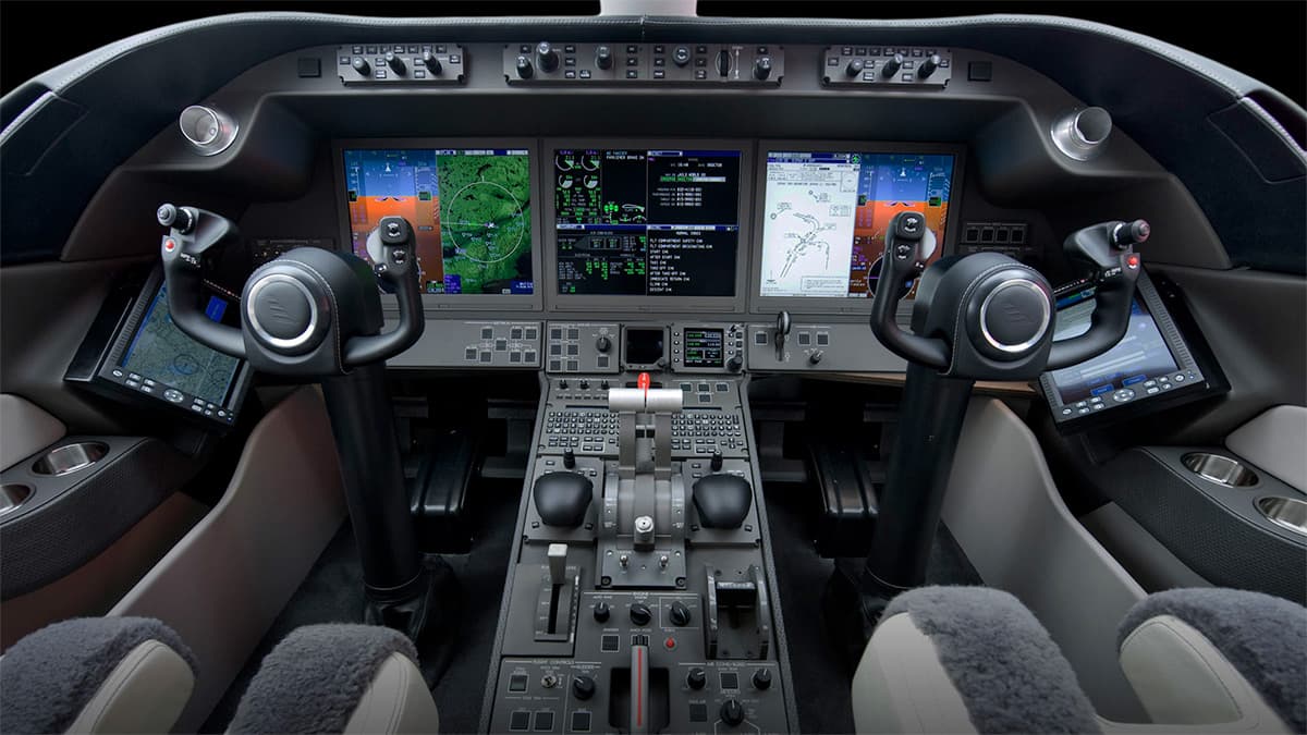 Learjet 25D Cabina de Mando