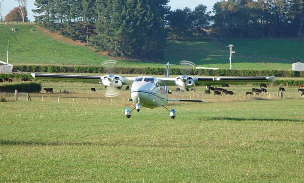 Partenavia P68C en vol