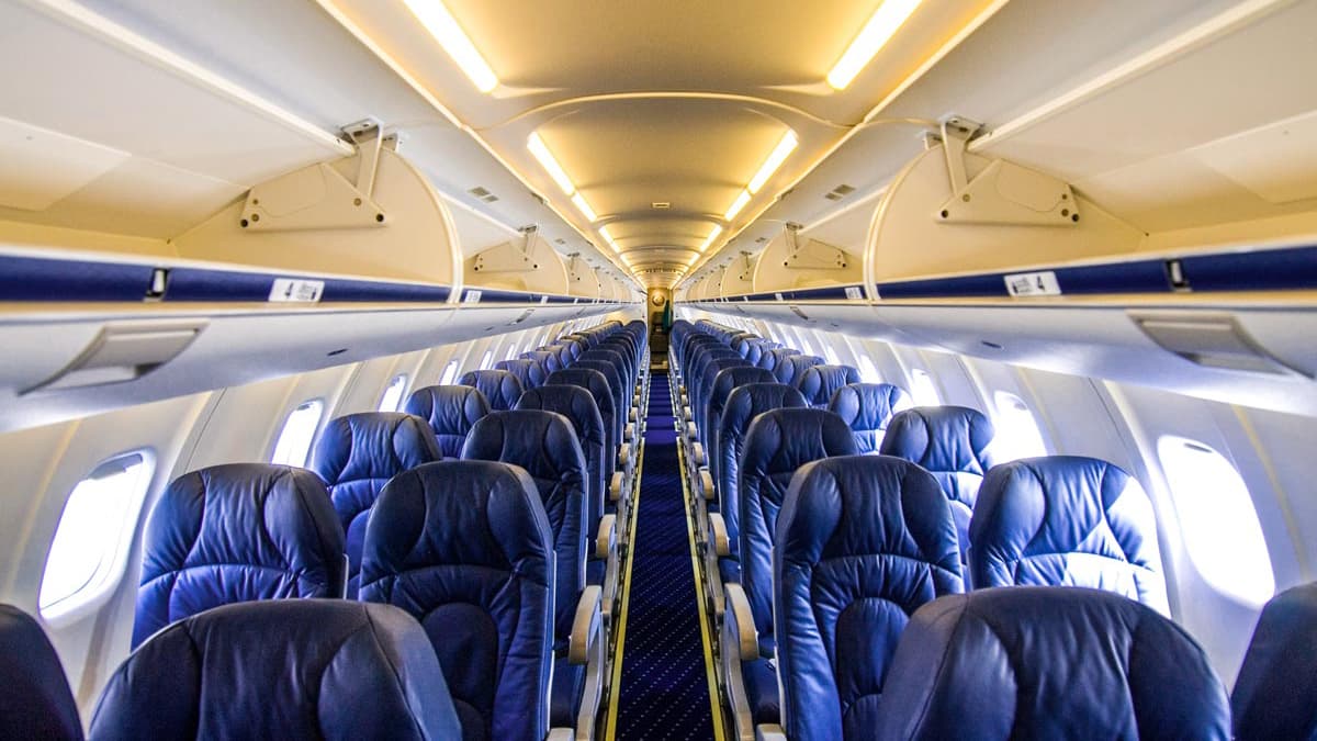 CRJ 1000 Interior