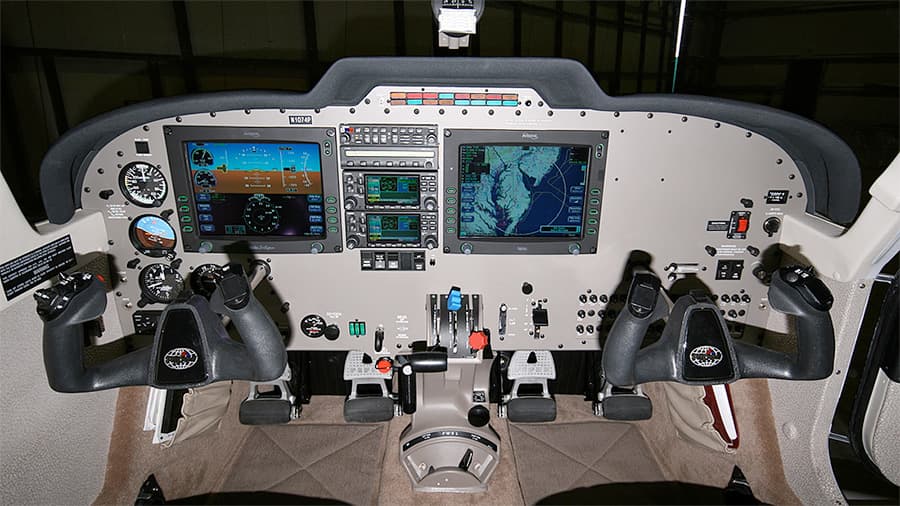 PA-32R  Lance/Saratoga Cockpit