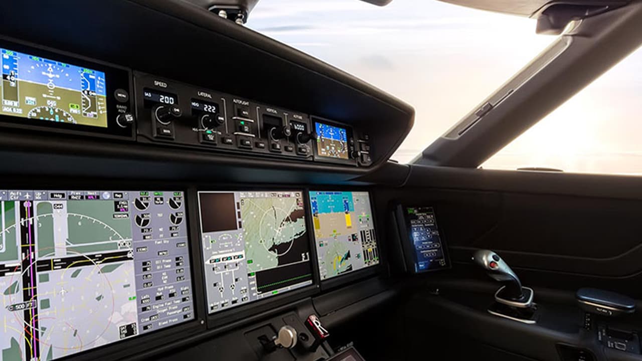 G600 Cockpit