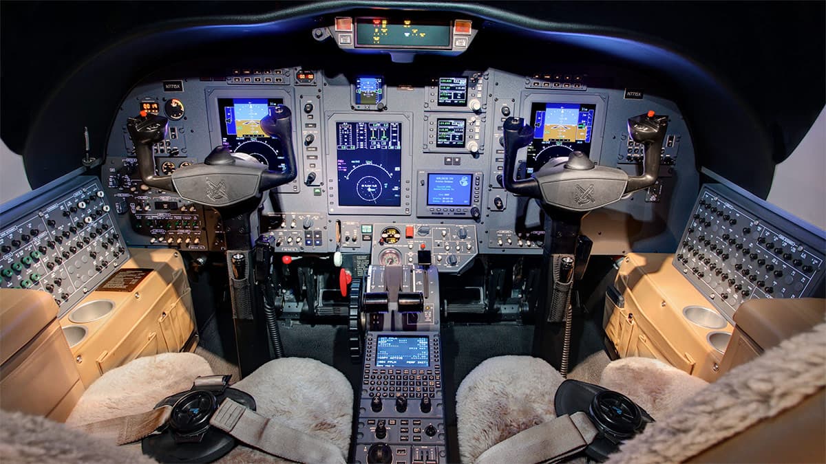 Citation CJ1+ Cabina de Mando