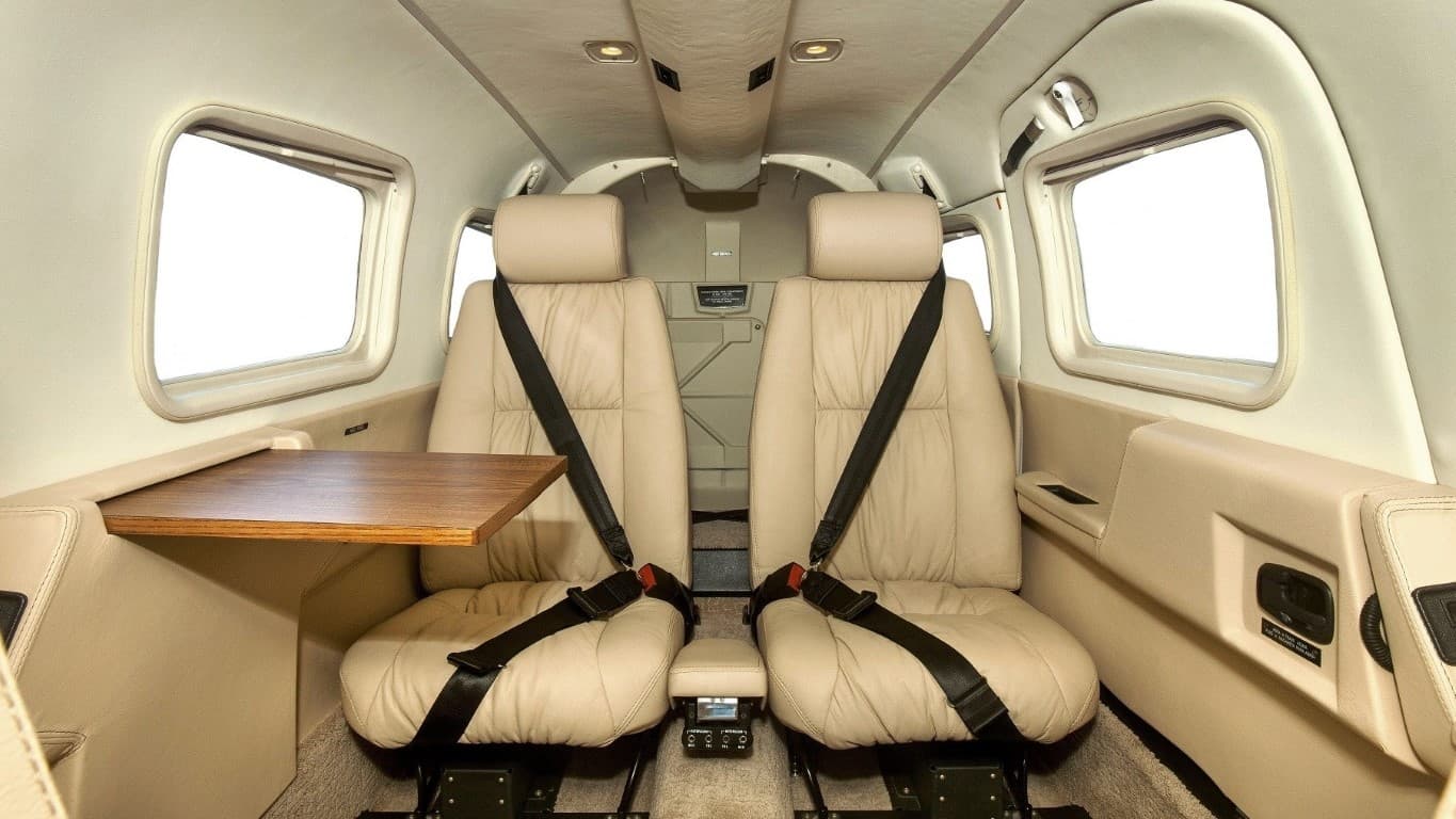 PA-34-220T Seneca III/IV Interior