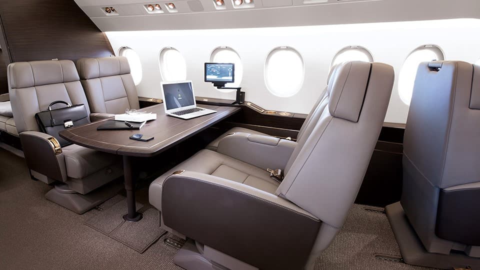 Falcon 900LX im Flug